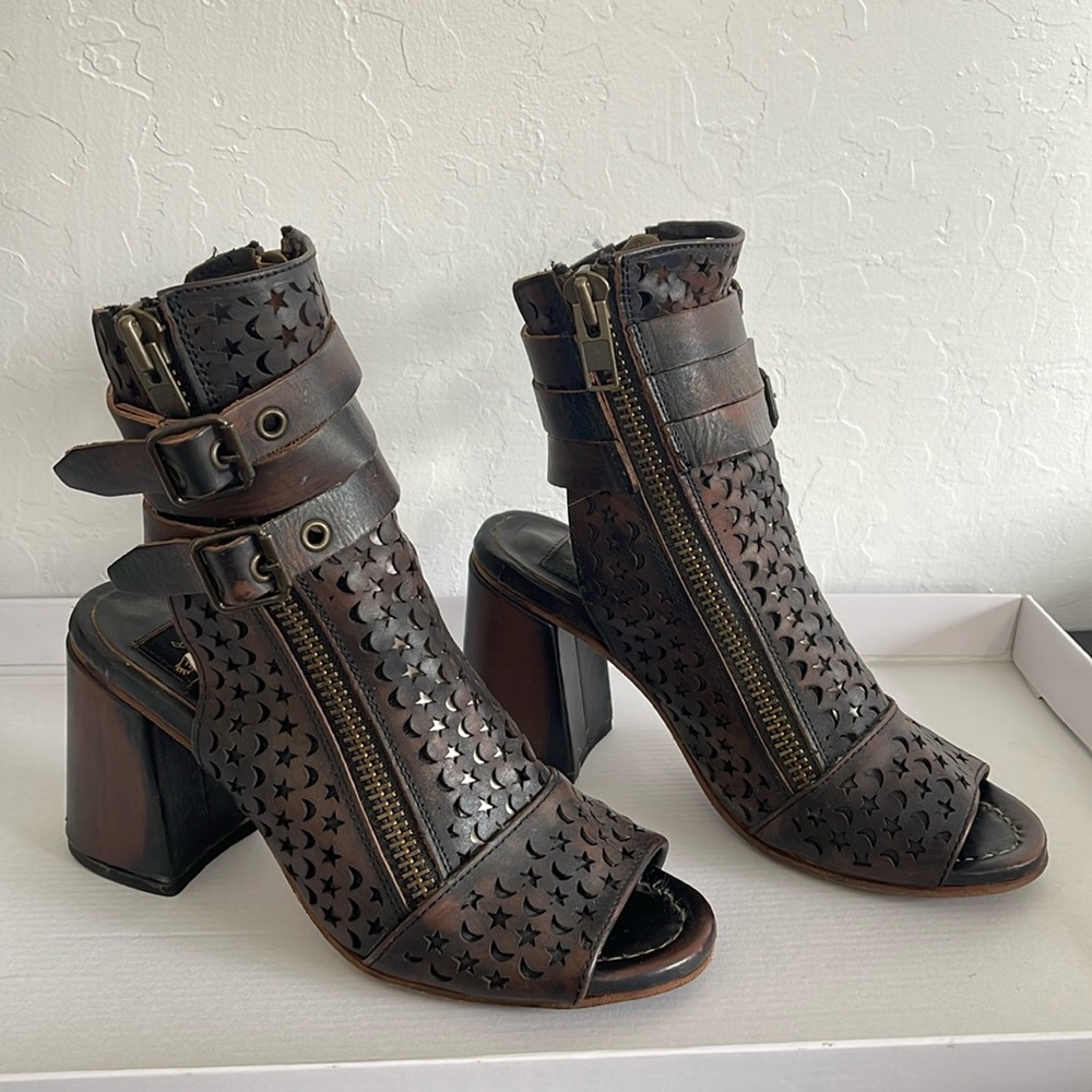 Freebird Teresa sz10